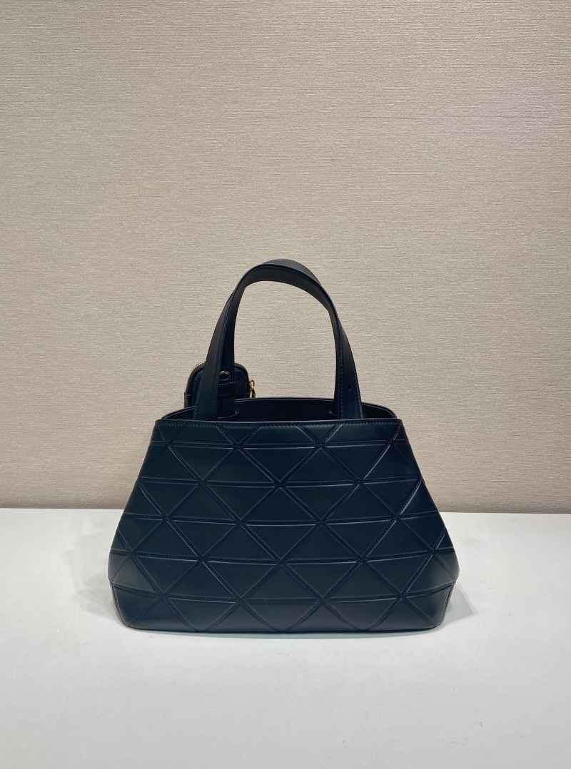 Pra*a tote bags